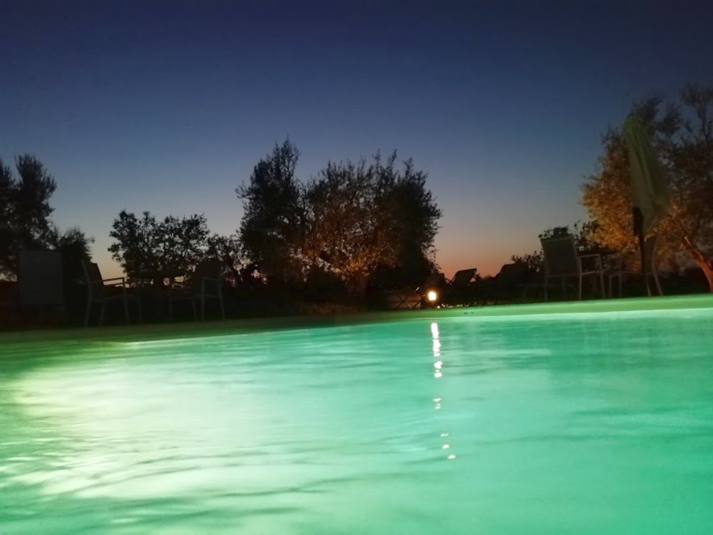 PISCINA
Relax e benessere nella natura